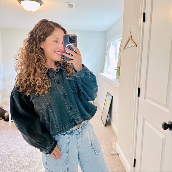 THE GREAT. Black Cotton Cropped Oversized Denim Jacket 2 Medium - Picture 1 of 14